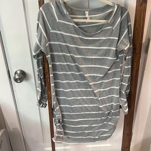Comfy stripe maternity shirt